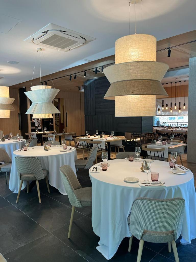 Hotel Restaurant Pessets & Spa Сорт Экстерьер фото